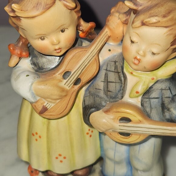 Vintage Goebel Hummel Figurine “Happy Days” #150 2/0 TMK-3 Germany - Picture 2 of 6